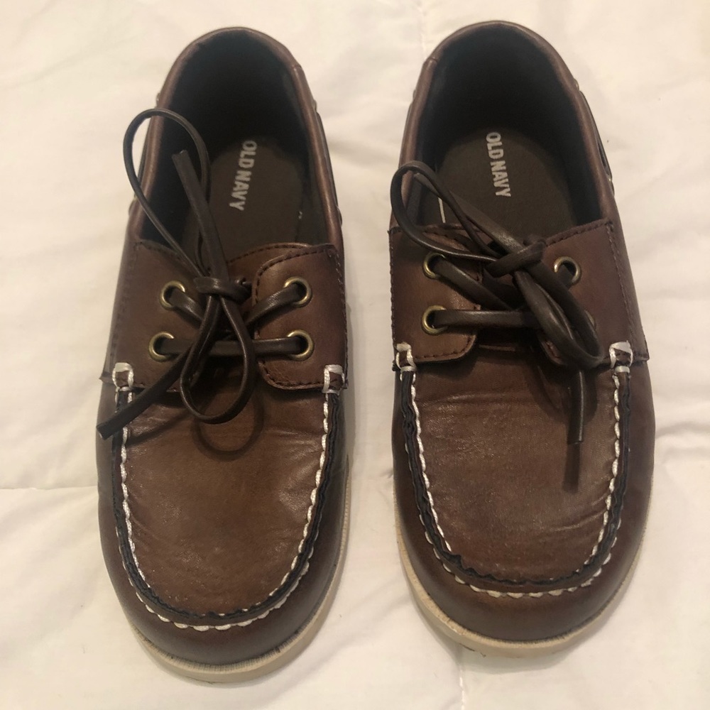 Old Navy youth boys size 3 brown shoes